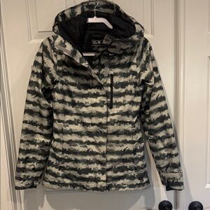 Mountain Hardwear Women's Black and Gray DryQ ThermalQ Ski or Boarding Jacket.